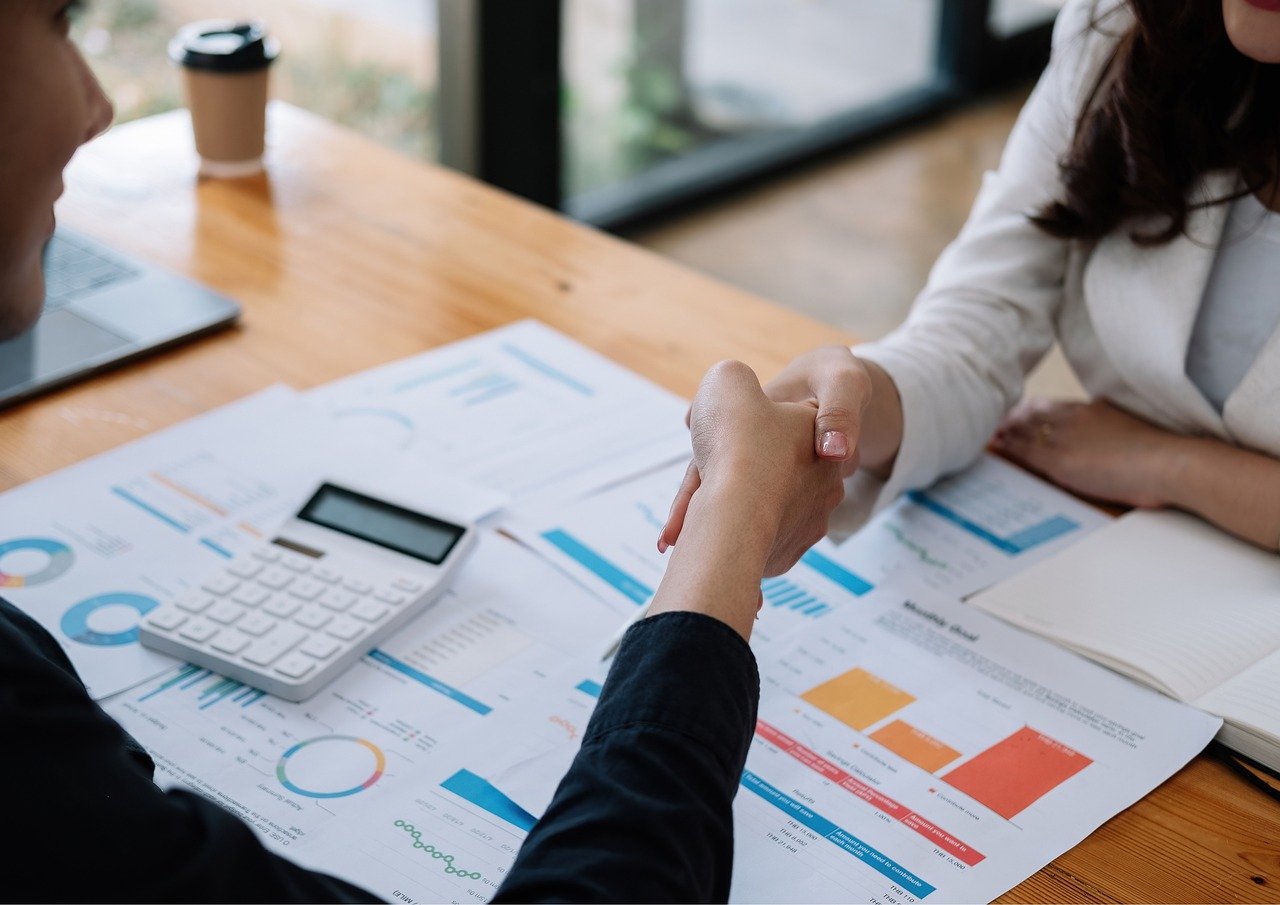 卖vx的网站：今日新闻头条如何注册账号