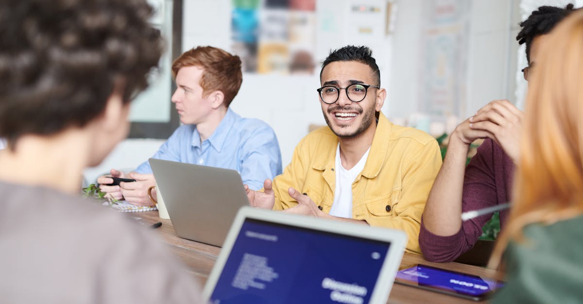 又拍云实名账号：短信如何打破语速限制并进行快速沟通？